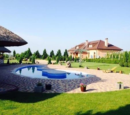 Hotel Maetok Country Club Petrovo Exterior foto